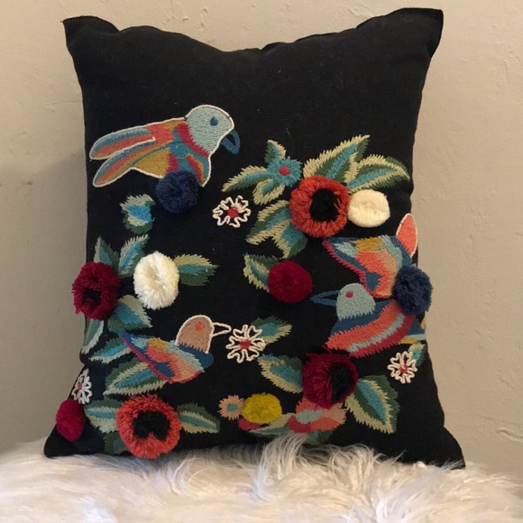 Custom made accent pillow. Boho - Picture 1 of 2